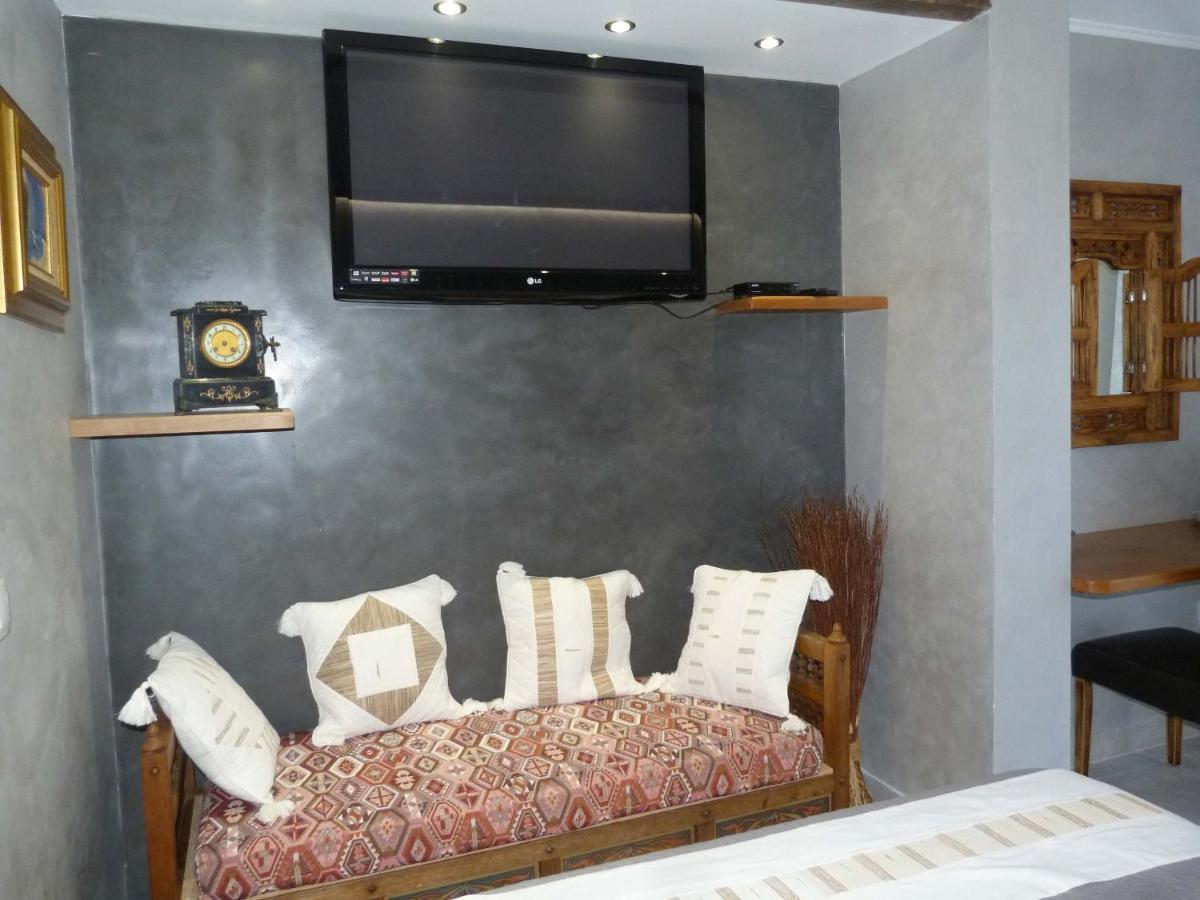 Les Bambous B&B Levens Exterior photo